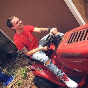 Meet your Posher, Eric